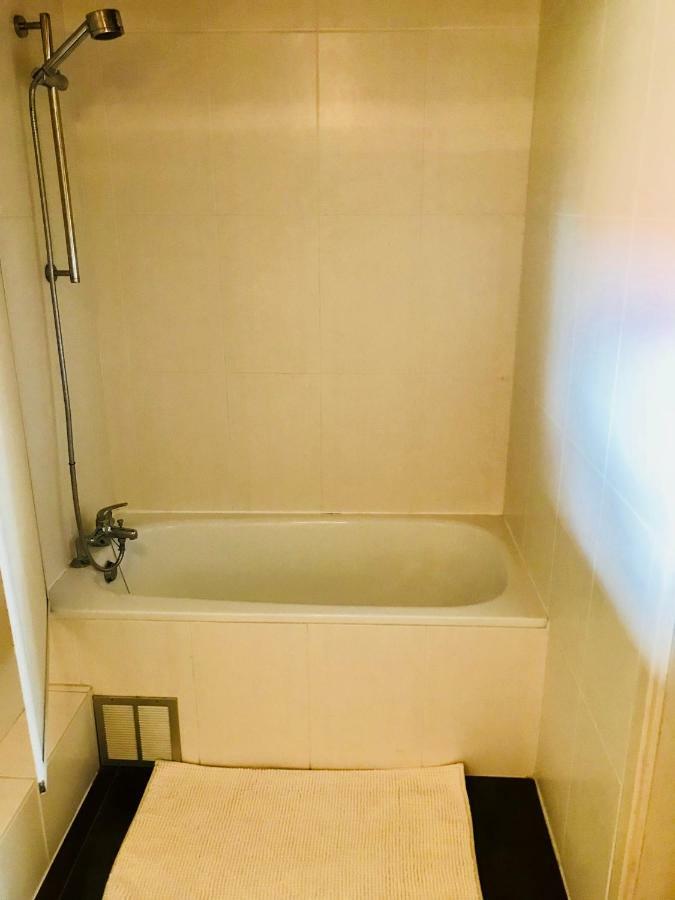 La Ferme Des Roses Apartment Турне Екстериор снимка